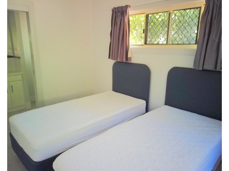 98-100 Pattison Stre Pattison Street, Emu Park QLD 4710