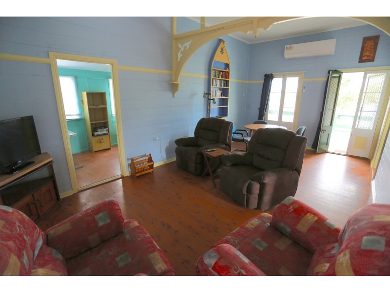 29 Kennedy Street, Emu Park QLD 4710