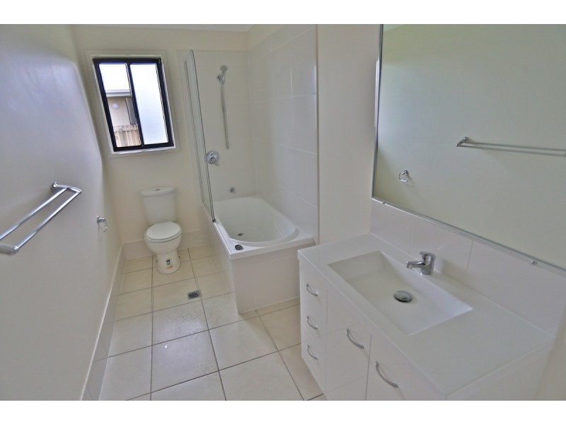 3 Amalfi Drive, Zilzie QLD 4710