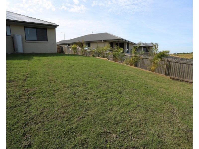 42B Falcon Crest, Zilzie QLD 4710