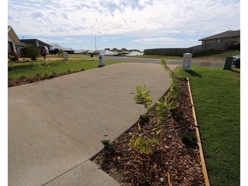 42B Falcon Crest, Zilzie QLD 4710
