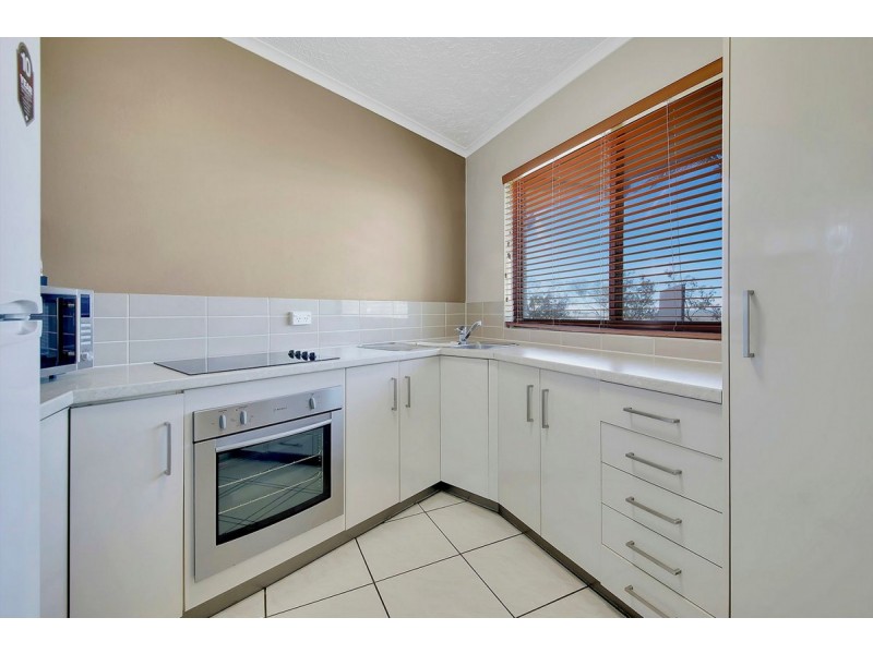32/34-48 Vin E Jones Memorial Drive, Rosslyn QLD 4703