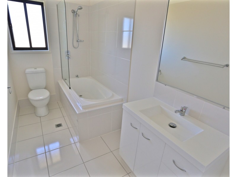 32 Eagle Heights, Zilzie QLD 4710