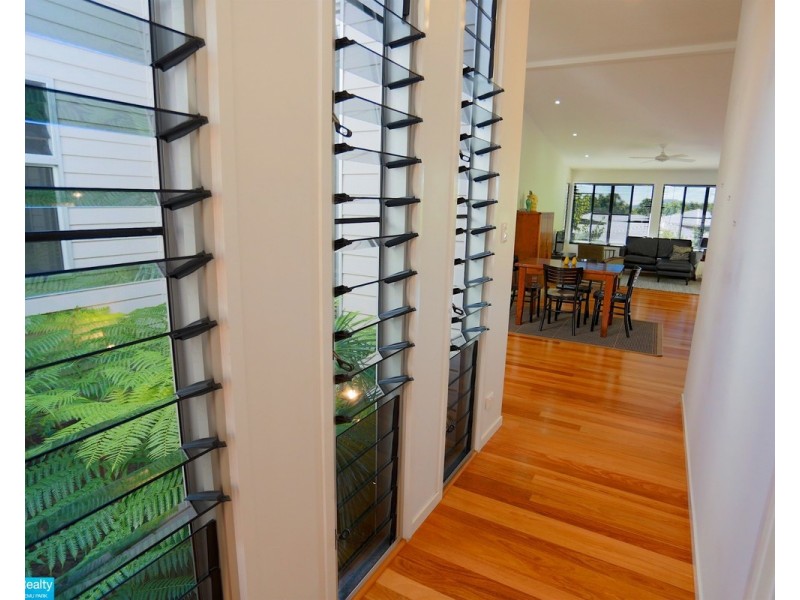 11 Hideaway Road, Zilzie QLD 4710