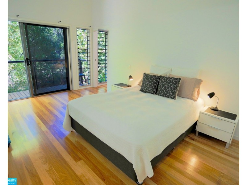 11 Hideaway Road, Zilzie QLD 4710