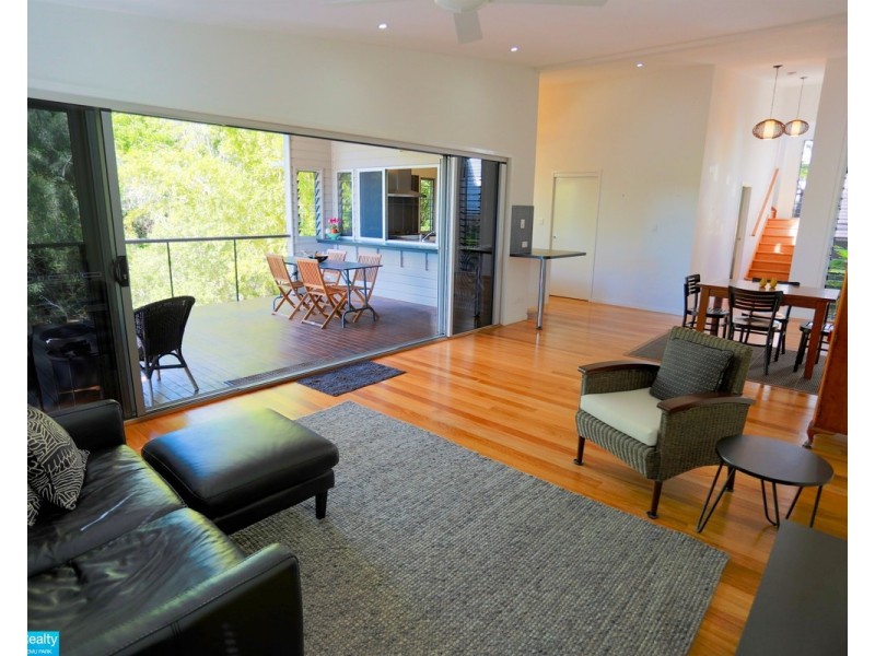 11 Hideaway Road, Zilzie QLD 4710
