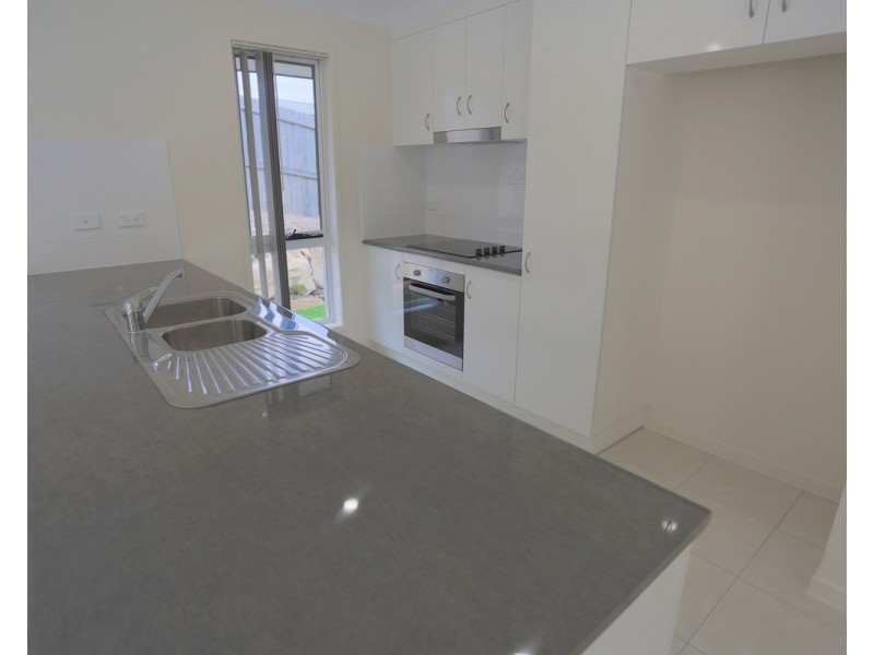 75 Cocoanut Point Drive, Zilzie QLD 4710