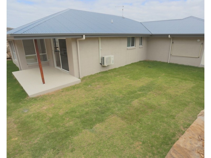 75 Cocoanut Point Drive, Zilzie QLD 4710