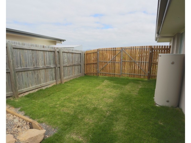 75 Cocoanut Point Drive, Zilzie QLD 4710