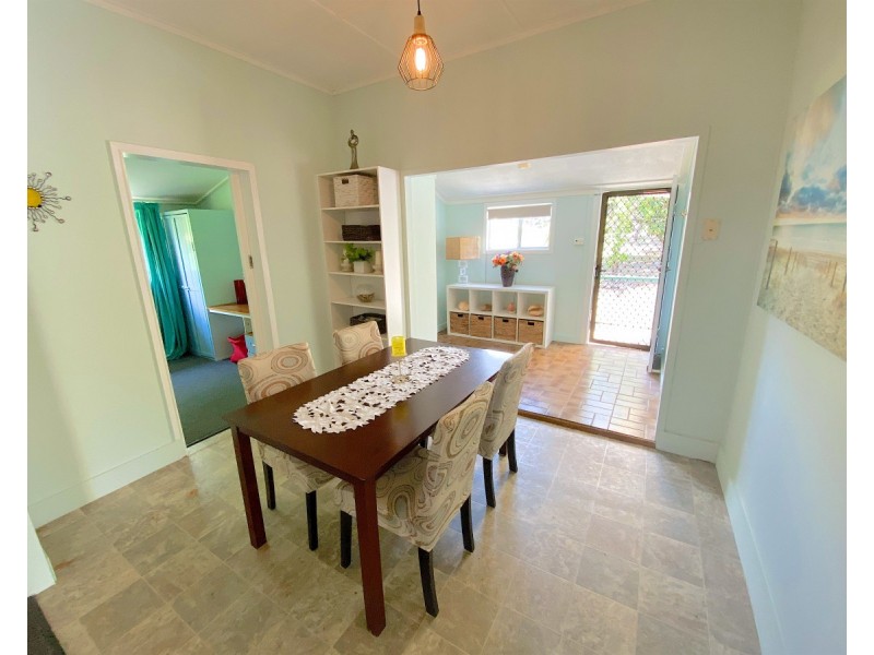 7 Cemetery Road, Cawarral QLD 4702