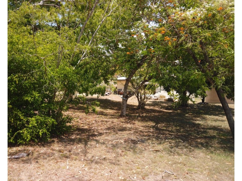 7 Cemetery Road, Cawarral QLD 4702
