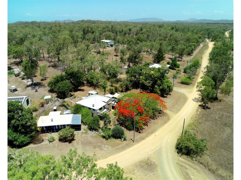 7 Cemetery Road, Cawarral QLD 4702