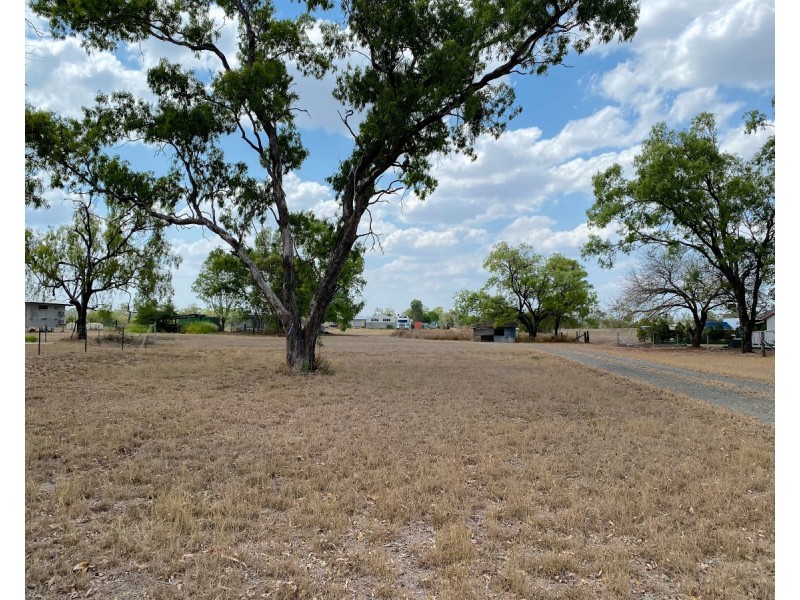 71 Farm Street, Kawana QLD 4701