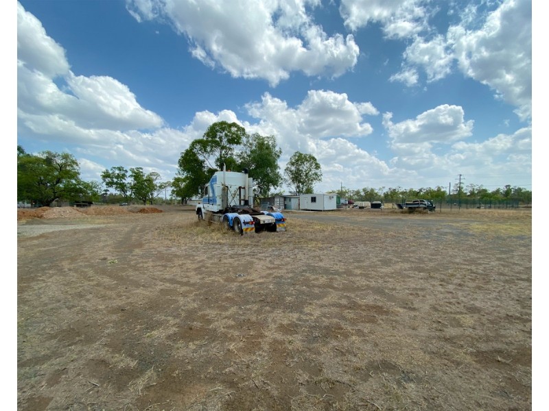 71 Farm Street, Kawana QLD 4701