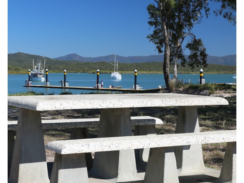 57 Valley Park Road, Zilzie QLD 4710