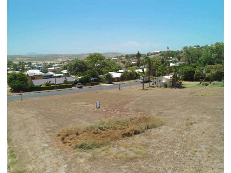 11 Larnach Street, Emu Park QLD 4710