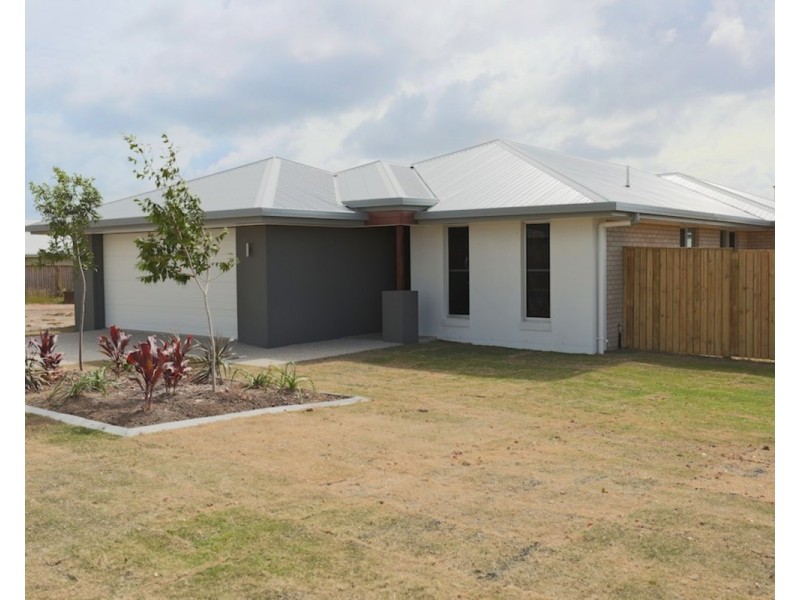 11 Hoop Avenue, Yeppoon QLD 4703