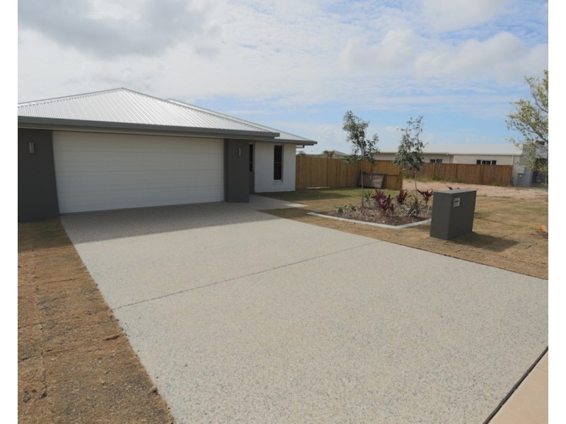 11 Hoop Avenue, Yeppoon QLD 4703