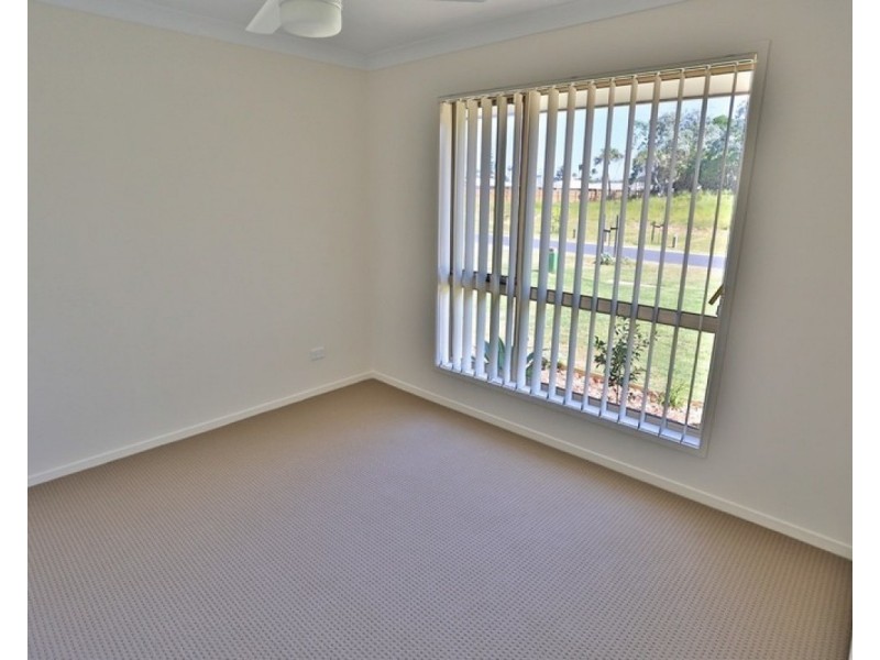 17 Beachside Circuit, Mulambin QLD 4703