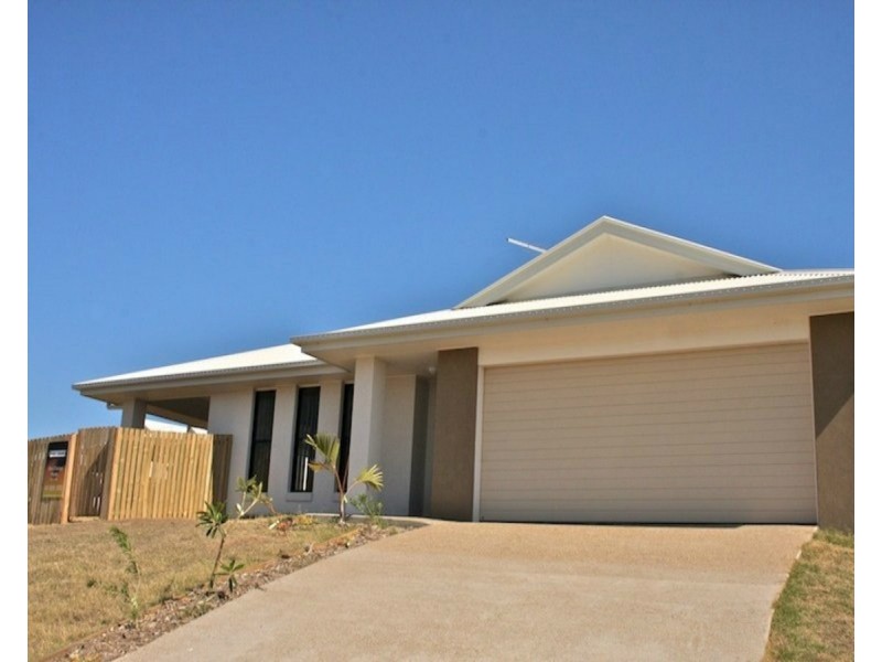 2 The Peak, Zilzie QLD 4710