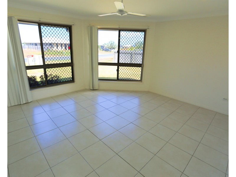 50 Amalfi Drive, Zilzie QLD 4710