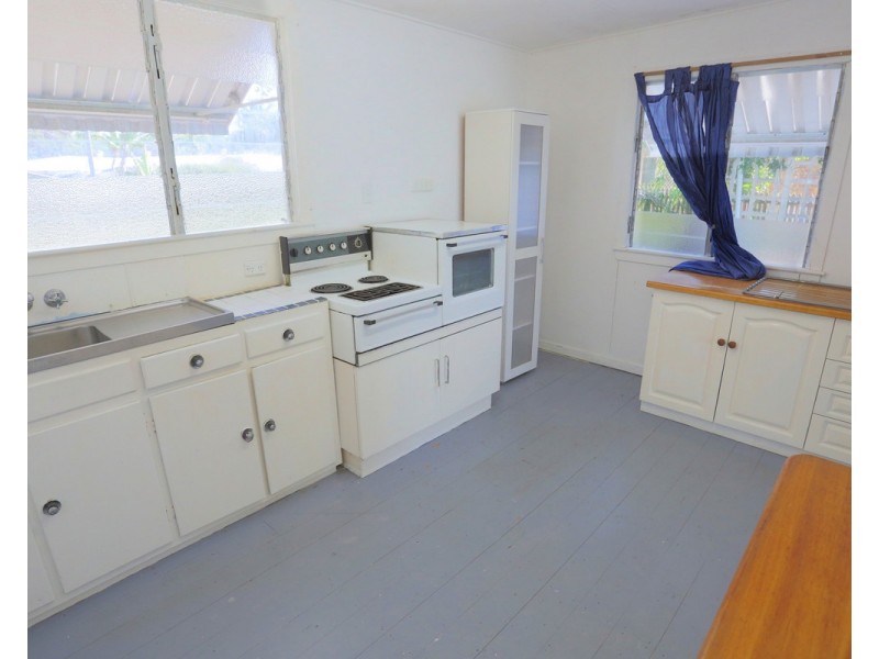 6 Camellia Street, Kinka Beach QLD 4703