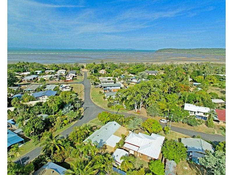 6 Camellia Street, Kinka Beach QLD 4703