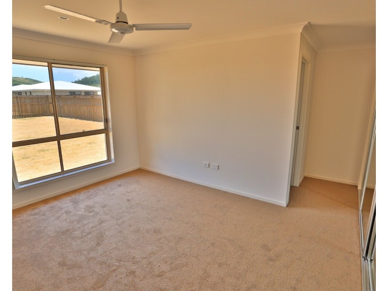 11 Beachside Circuit, Mulambin QLD 4703