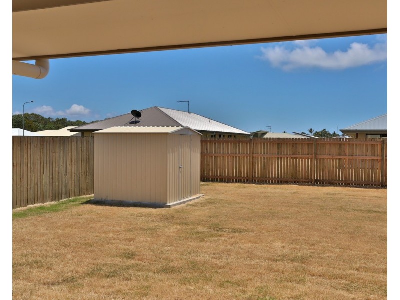 11 Beachside Circuit, Mulambin QLD 4703