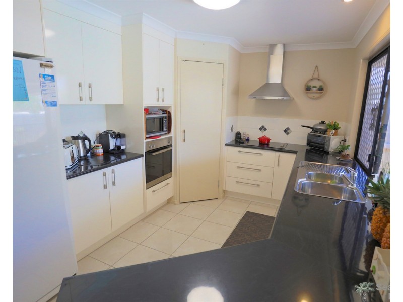 21 Cocoanut Point Drive, Zilzie QLD 4710