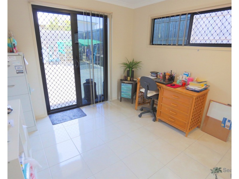 21 Cocoanut Point Drive, Zilzie QLD 4710