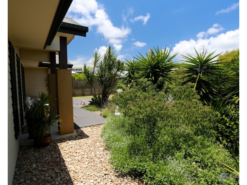 21 Cocoanut Point Drive, Zilzie QLD 4710