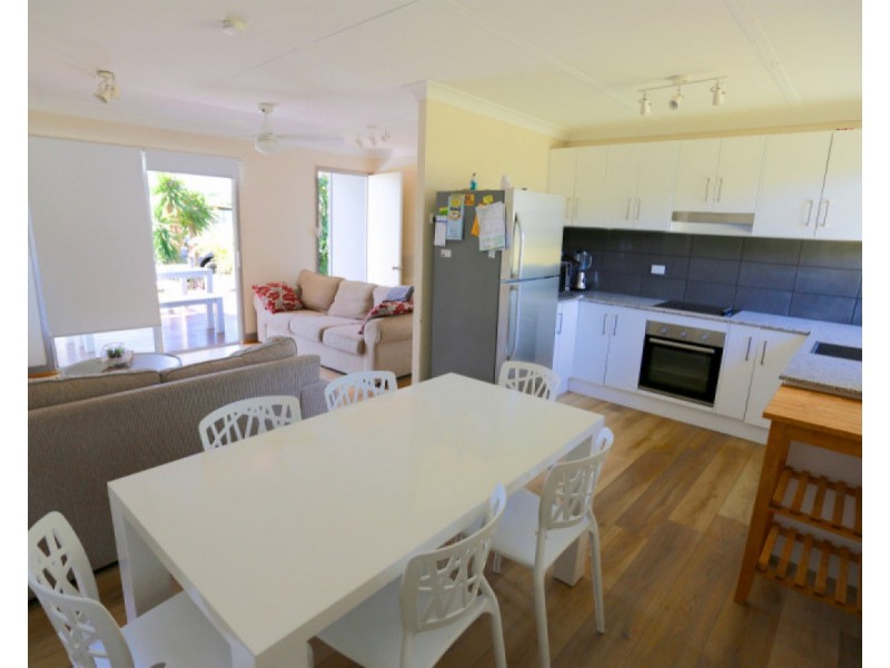 28 Wood Street, Emu Park QLD 4710