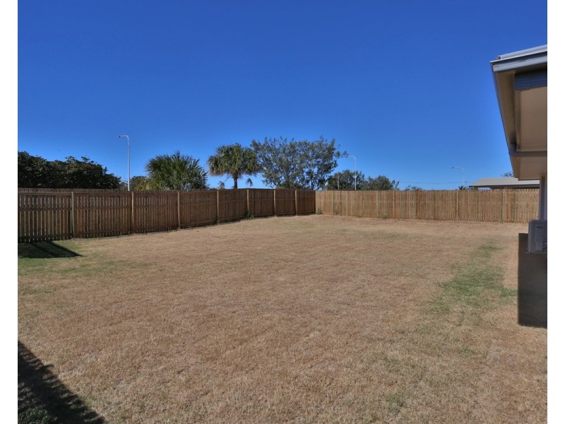 9 Waterpark Drive, Mulambin QLD 4703