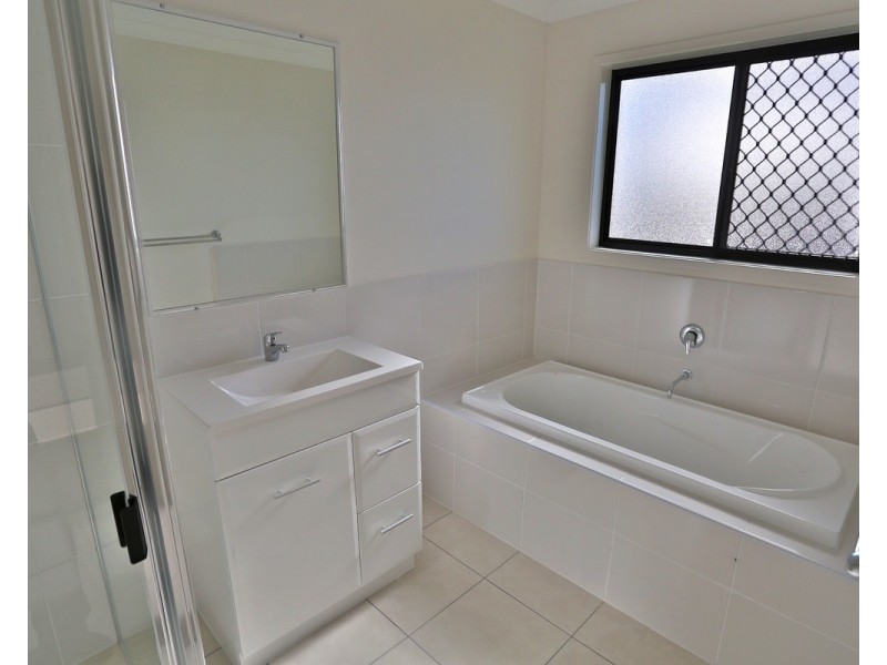 9 Eagle Heights, Zilzie QLD 4710