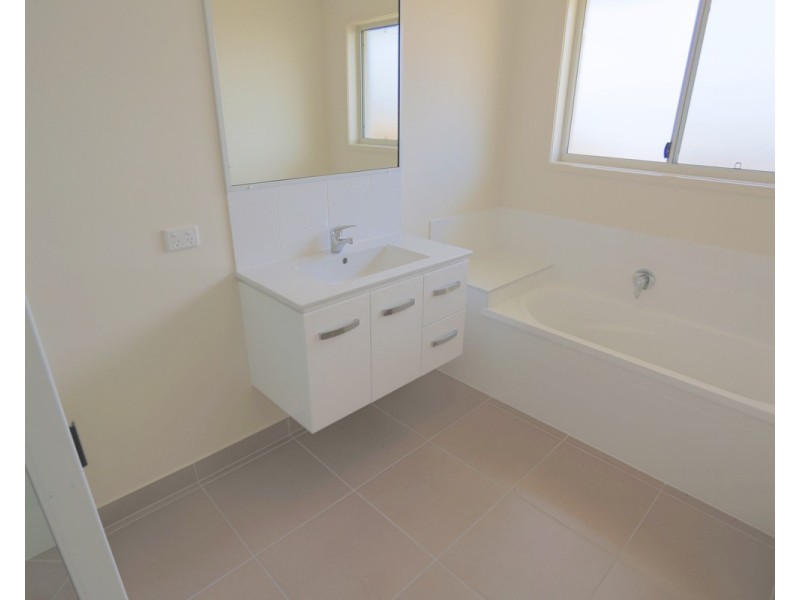 61 Cocoanut Point Drive, Zilzie QLD 4710