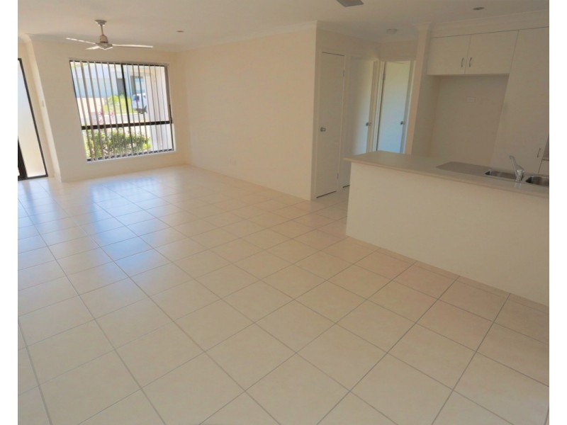 6 Falcon Crest, Zilzie QLD 4710