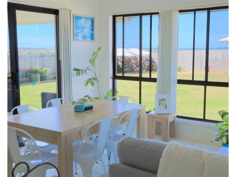 25 Falcon Crest, Zilzie QLD 4710