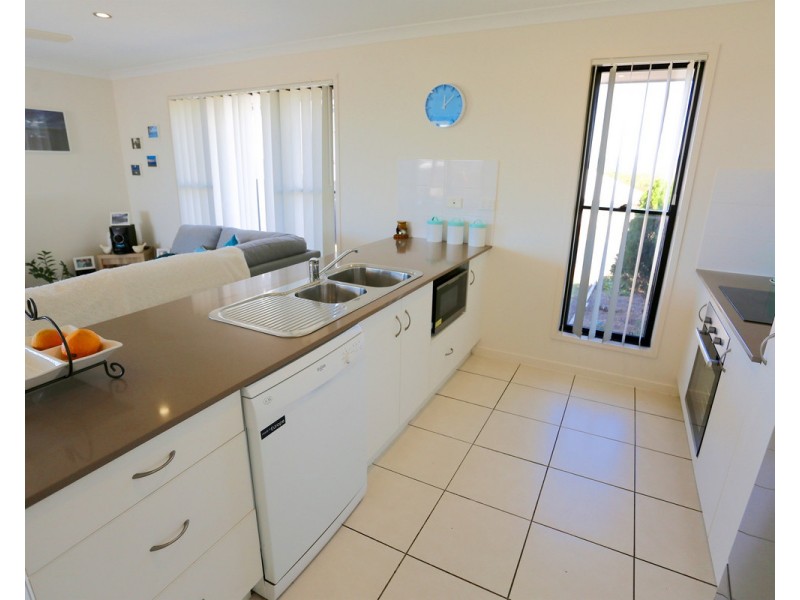 25 Falcon Crest, Zilzie QLD 4710