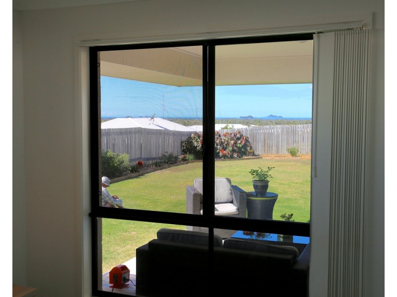 25 Falcon Crest, Zilzie QLD 4710