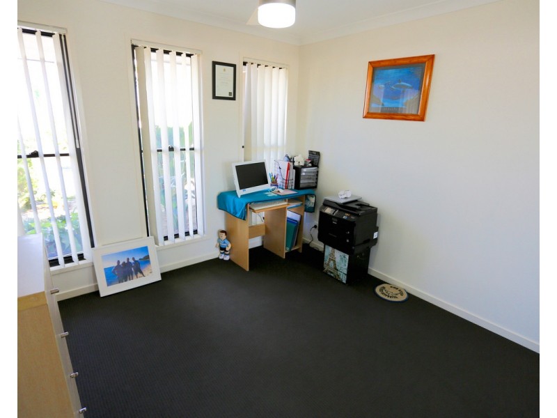 25 Falcon Crest, Zilzie QLD 4710