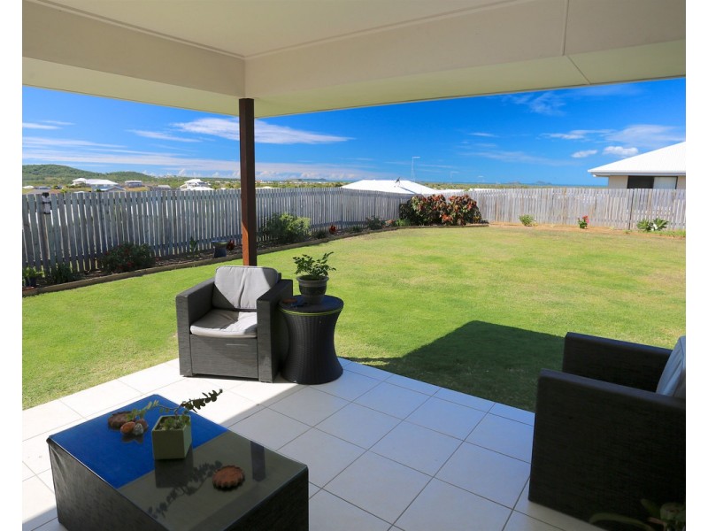 25 Falcon Crest, Zilzie QLD 4710