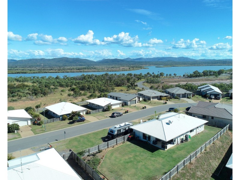 25 Falcon Crest, Zilzie QLD 4710