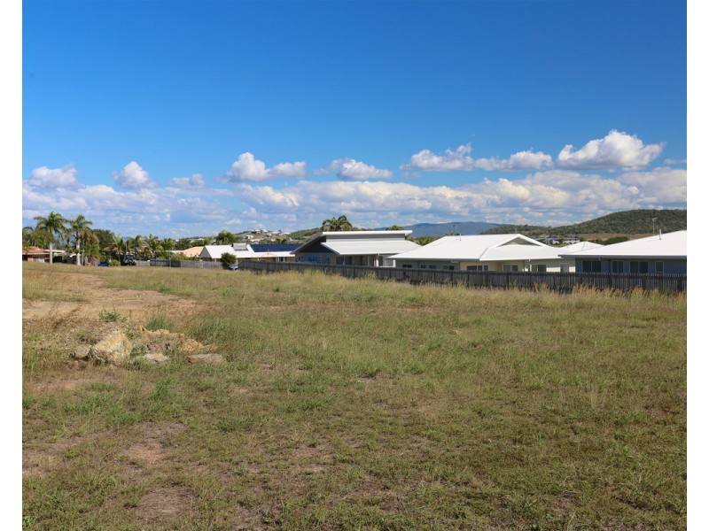 37-39 Thomas Street, Emu Park QLD 4710