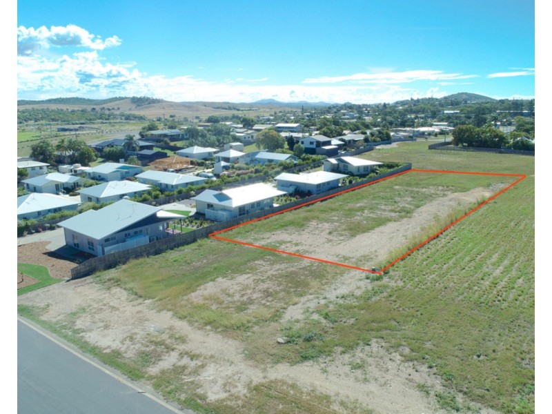 37-39 Thomas Street, Emu Park QLD 4710