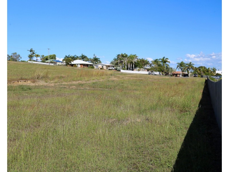 37-39 Thomas Street, Emu Park QLD 4710