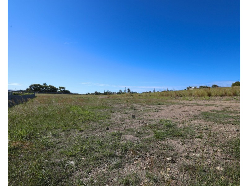 37-39 Thomas Street, Emu Park QLD 4710