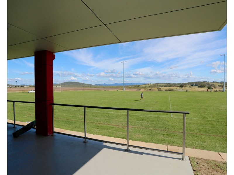 37-39 Thomas Street, Emu Park QLD 4710