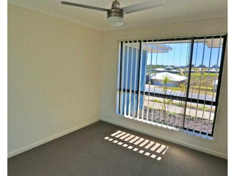 21 Falcon Crest, Emu Park QLD 4710
