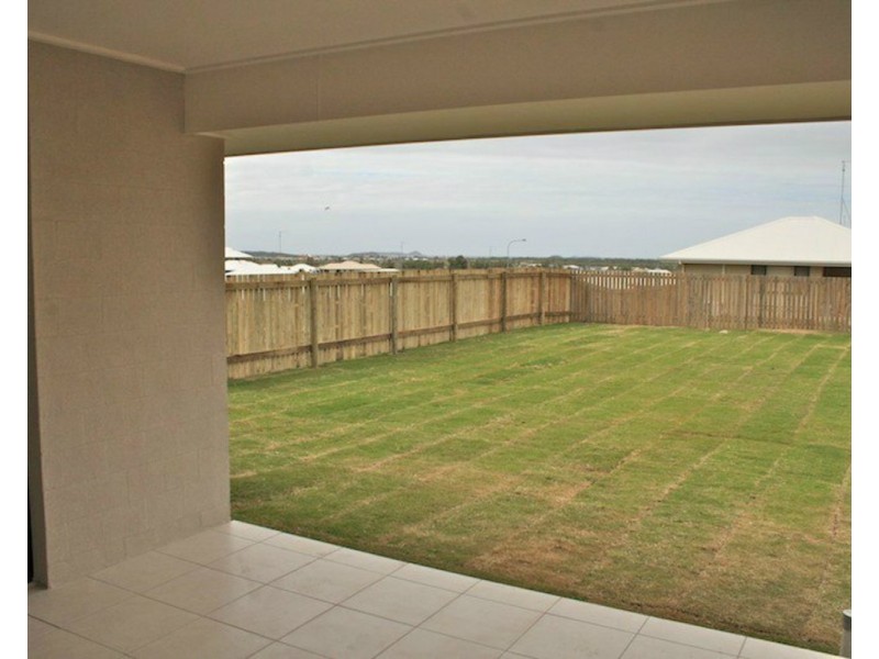21 Falcon Crest, Emu Park QLD 4710